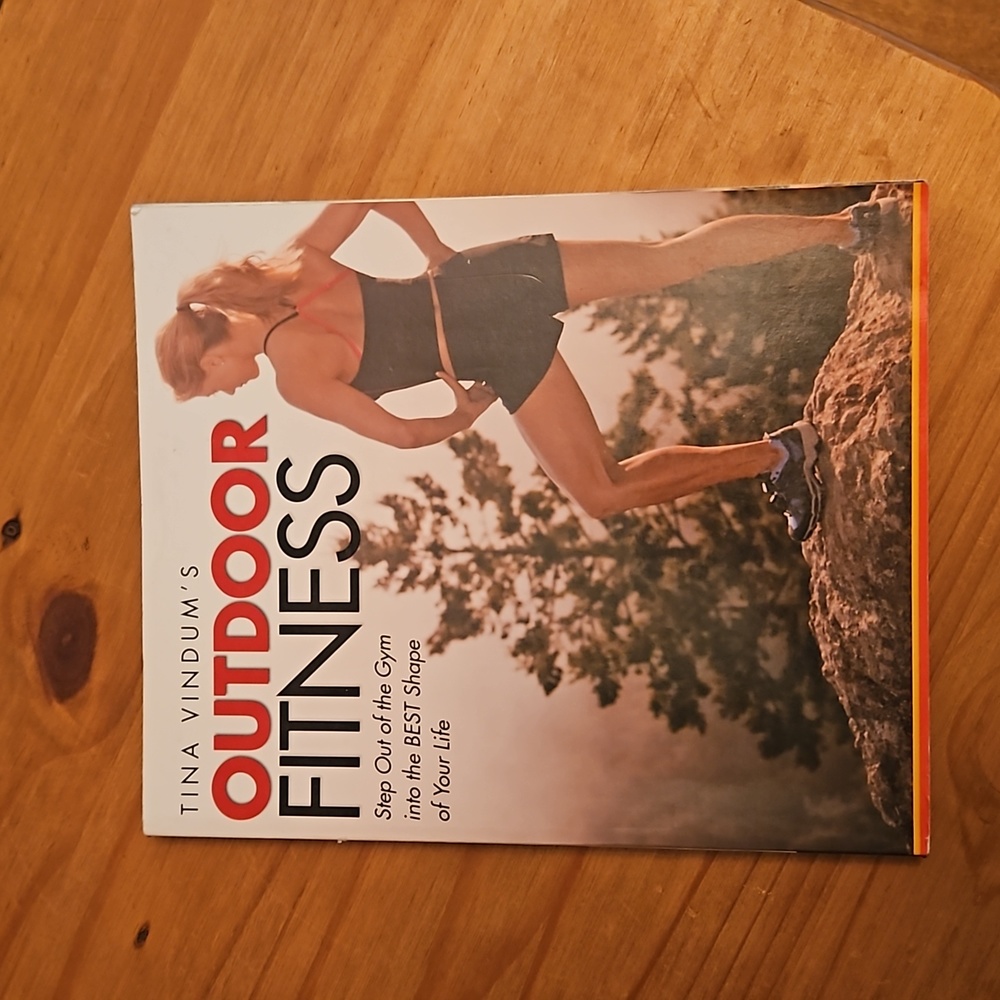 Softcover book. Outdoor Fitness by Tina Vindum